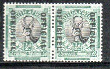 UNION 1930-47 1/2d OFFICIAL UMM PAIR VARIETY 'STOP AFTER OFFISIEEL ON ENGLISH STAMP' CC11c. CV R1200