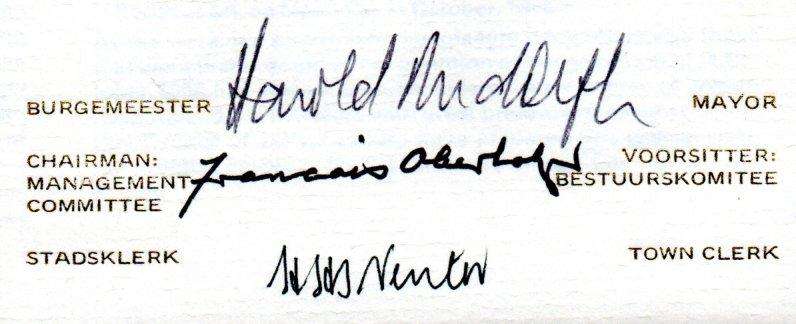 RSA 1986 JOBURG 100 COMMEMORATIVE COVER TRIPLE SIGNED 'MAYOR, TOWN CLERK ETC'. AS PER SCANS.