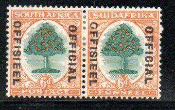 Union 1930-47 6d official m/m pair with unlisted variety 'broken o in offisieel' - SACCO16.