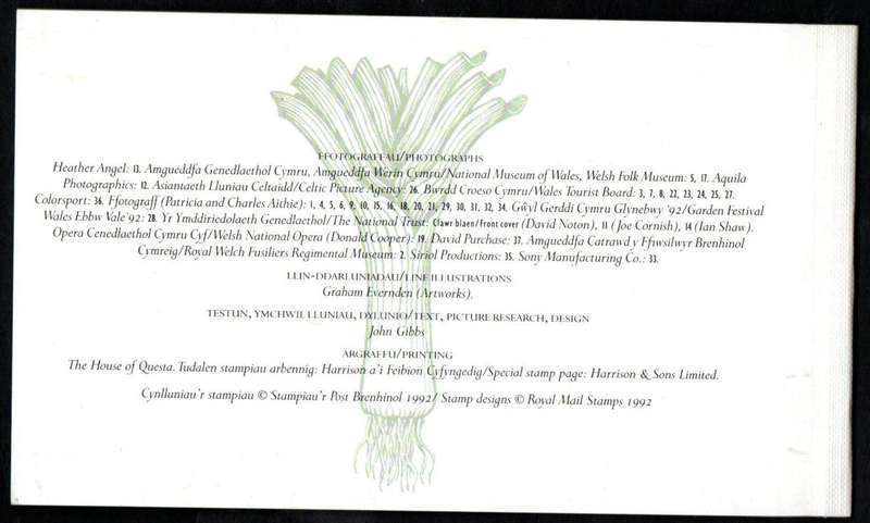 GB 1992 `Cymru-Wales `mint and complete booklet - SG DX13 - as per scans.