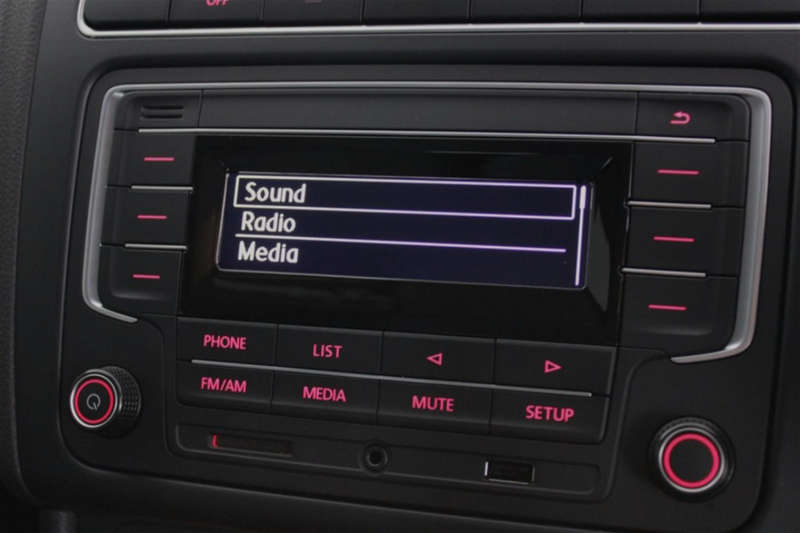 VW OEM BLUETOOTH USB RADIO