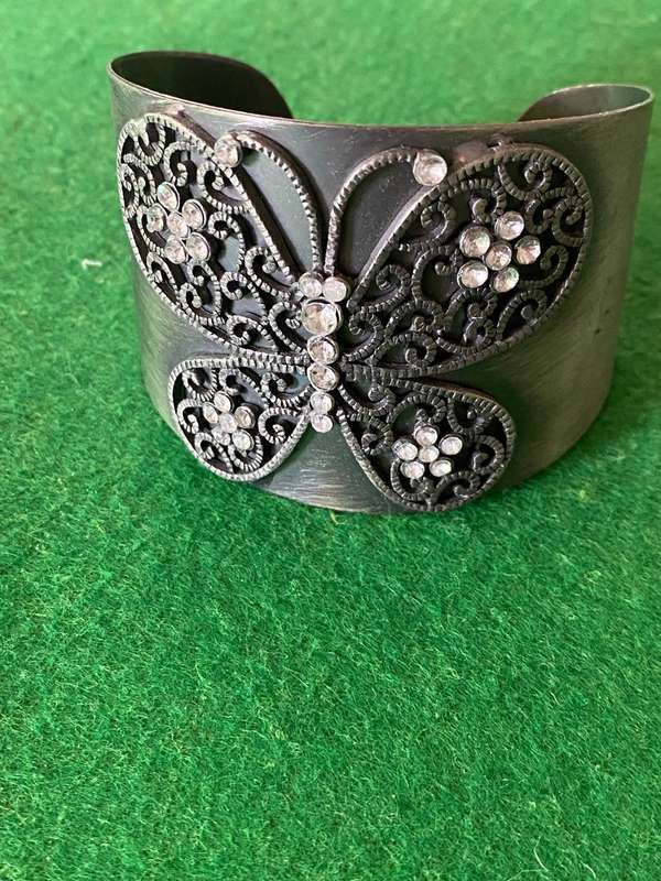 BUTTERFLY BRACELET