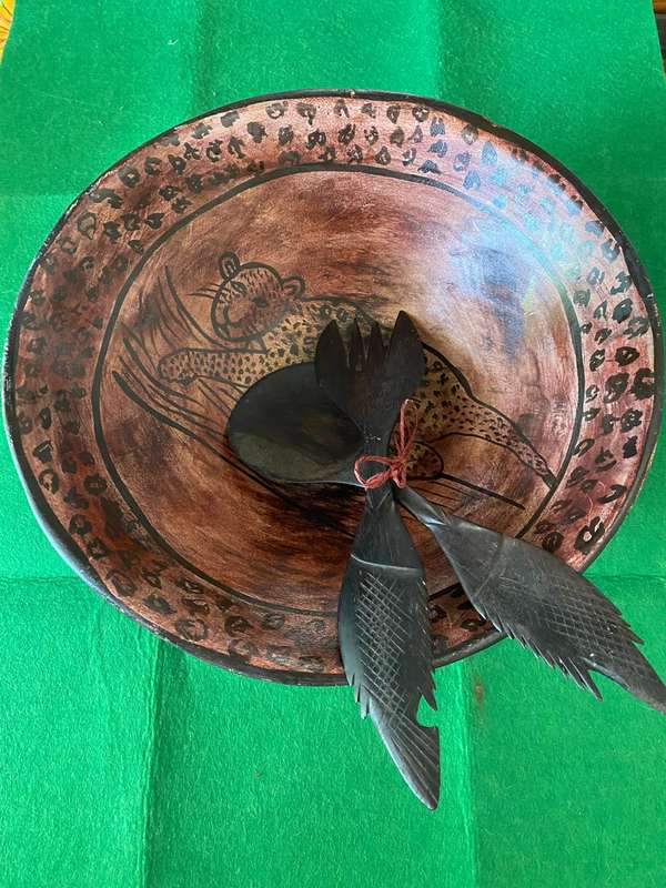 WOODEN SALAD BOWL