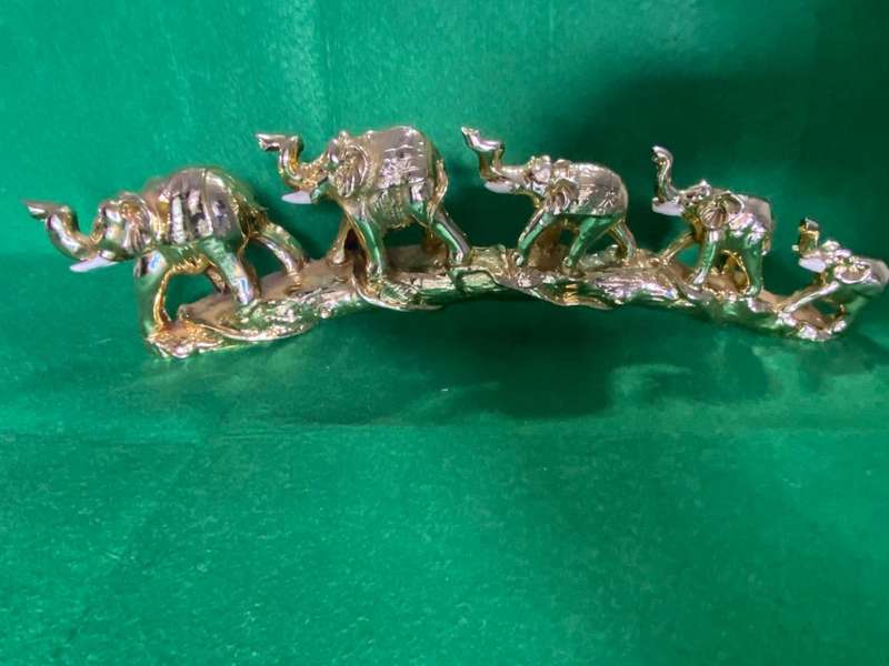 HEAVY CERAMIC GOLD PAINTED ELEPHANT ORNAMENT