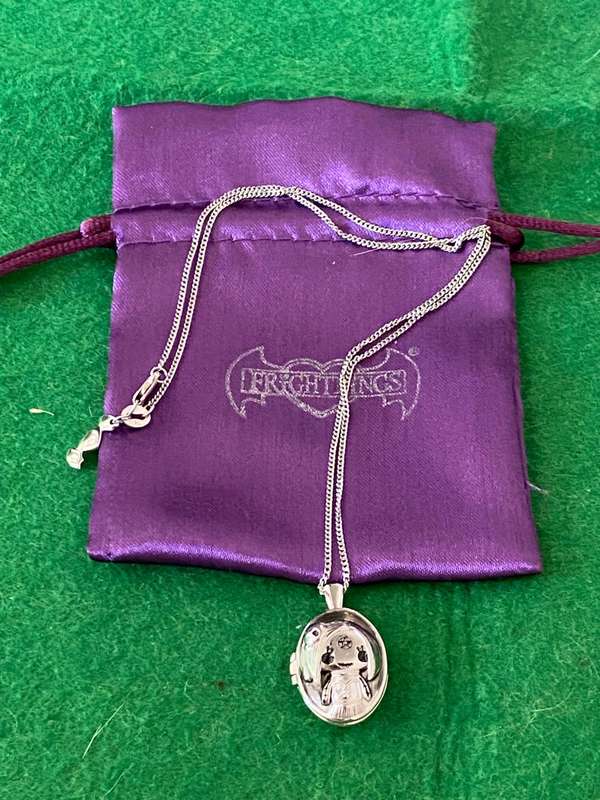FRIGHTLINGS UK SOLID SILVER LOCKET AND CHAIN