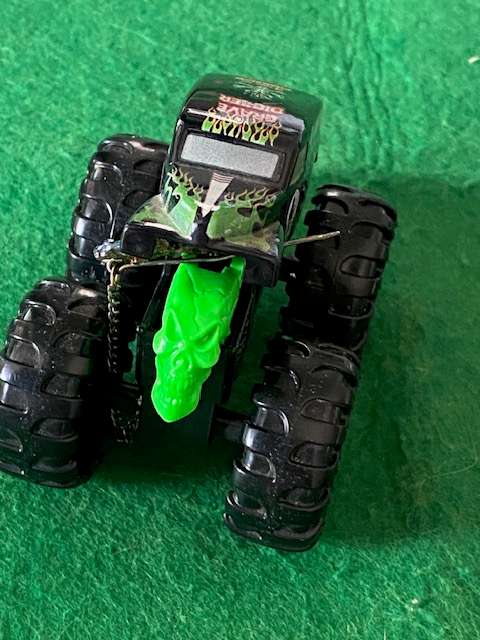 GRAVEDIGGER CAR FROM MONSTER JAM SERIES