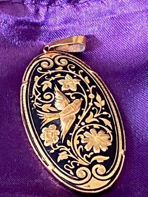 24 CT GOLD ENCRUSTED DAMASCENE SPANISH JEWELRY PENDANT