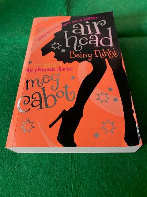 AIR HEAD BEING NIKKI NOVEL BY MEG CABOT