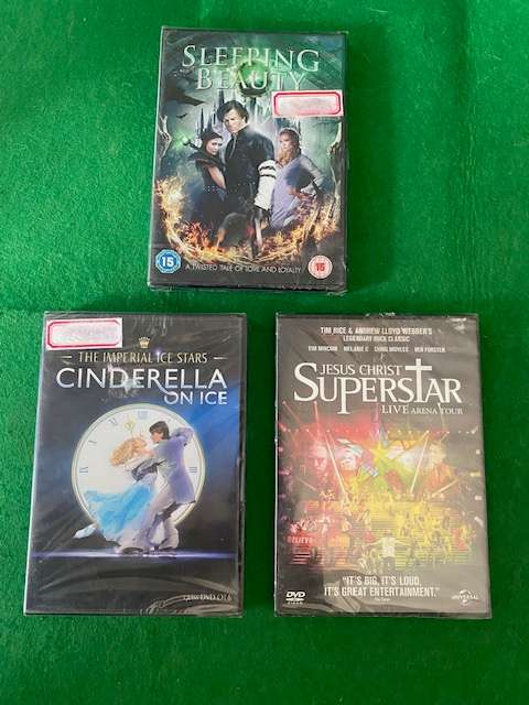 CINDERELLA ON ICE PLUS TW0 DVD SET