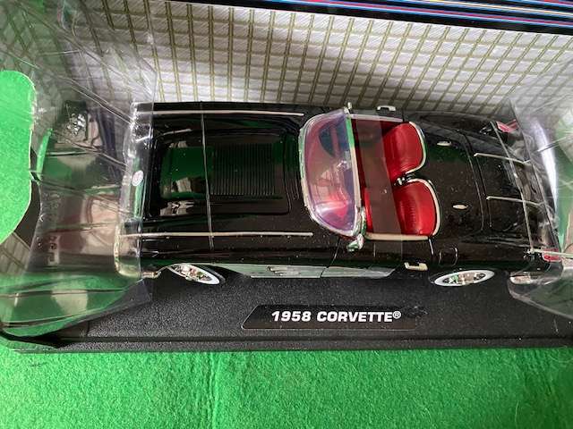 1958 CORVETTE CLASSIC COLLECTABLE TOY CAR