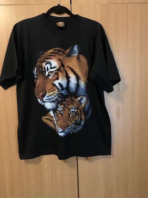 LADIES  T SHIRT WITH TIGER DESIGN