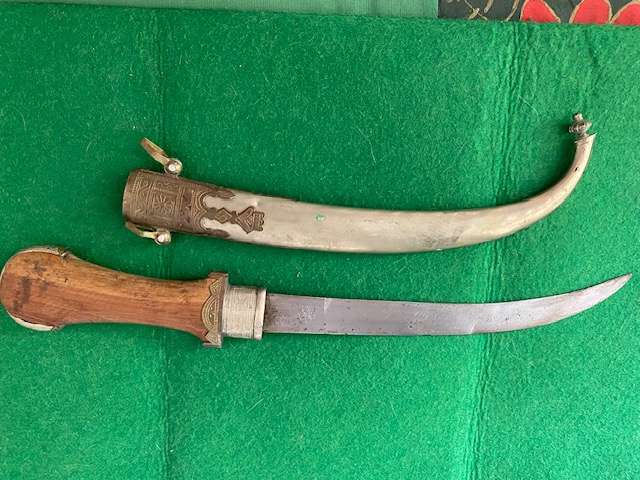 ANTIQUE MAROCCO DAGGER WITH SHEATH