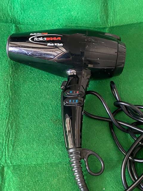 BaByliss 220. ITALIA BRAVA PROFESSIONAL HAIRDRYER LIKE NEW NO NOZZLE