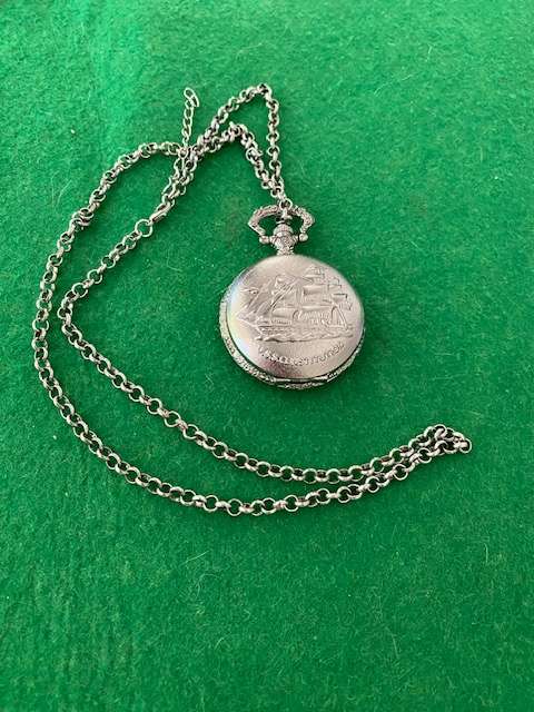 VINTAGE ORNATE BATTERY OPERATED USA CONSTITUTION POCKET WATCH