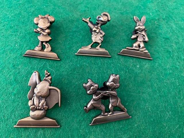 WDW GOLD STATUE PINS SET OF 5