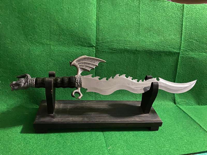 Flying Dragon sedated rippled Dagger