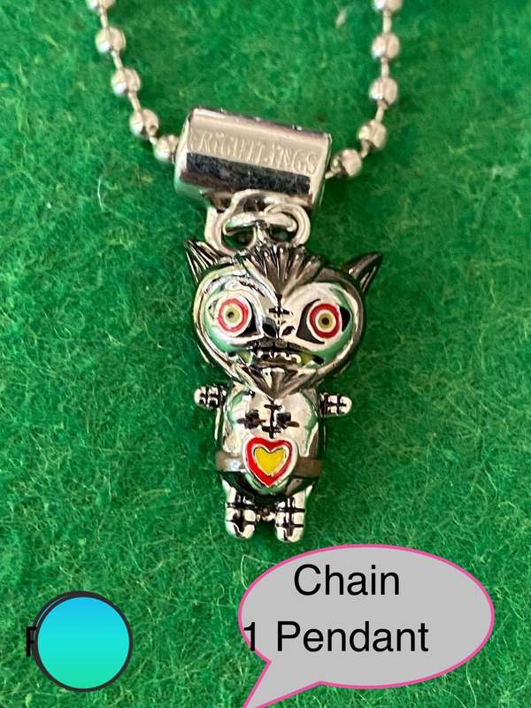 FRIGHTLINGS UK SOLID SILVER PENDANT AND CHAIN