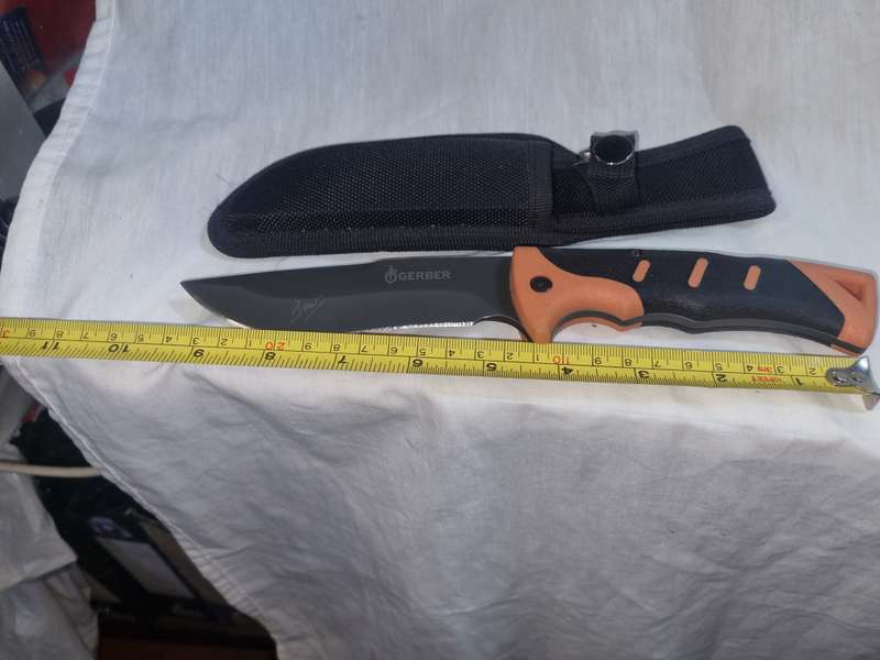 Bear Grylls gerber knife??