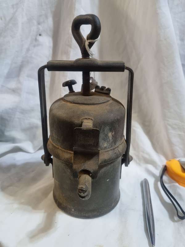 3 miners carbide lamps