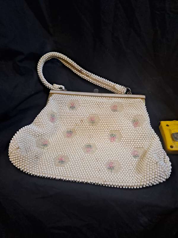 Vintage corde beaded women's white floral  handbag