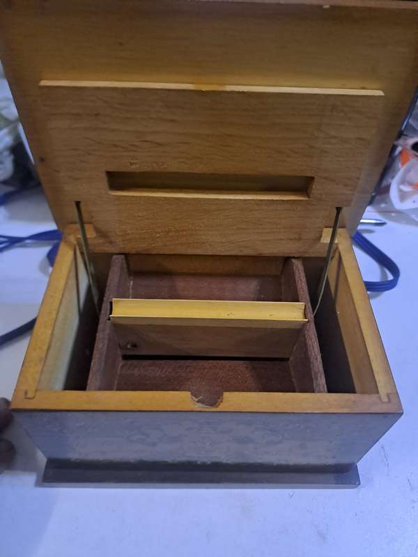 Vintage cigarette dispenser wooden decorative box