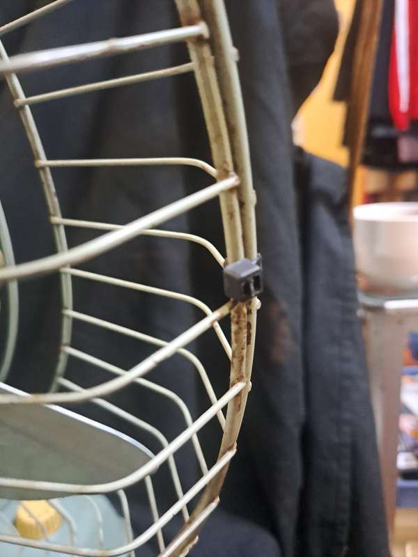 Green electric retro big desk fan (working)