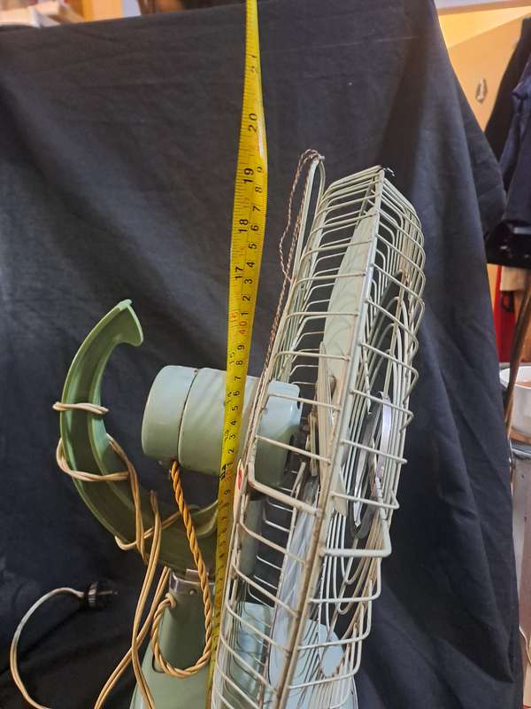 Green electric retro big desk fan (working)