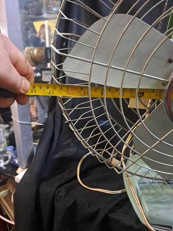 Green electric retro big desk fan (working)