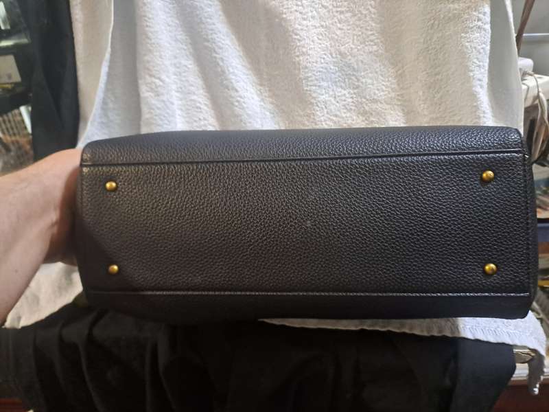Guess handbag (secondhand)