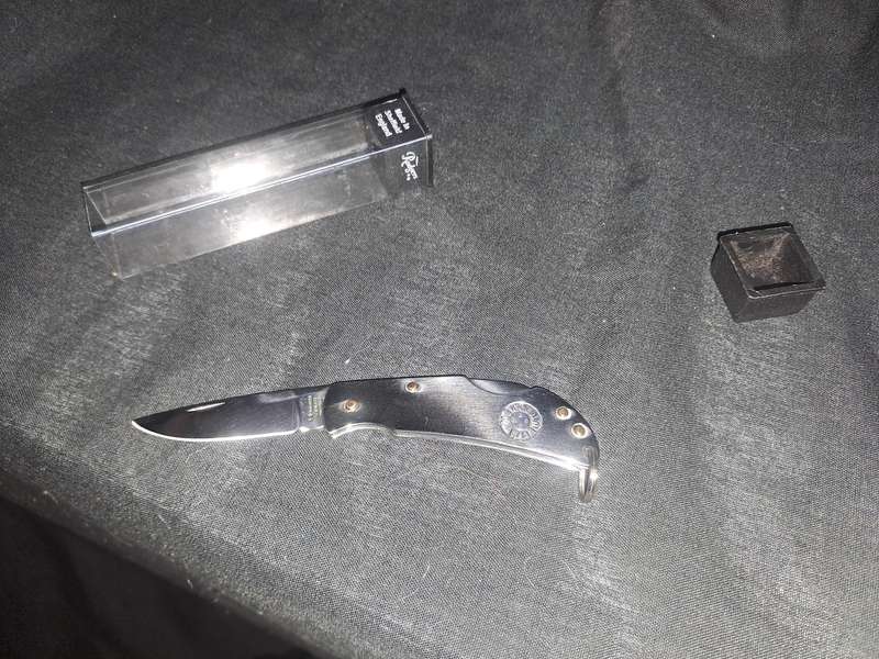 Millennium Joseph rogers pocket knife