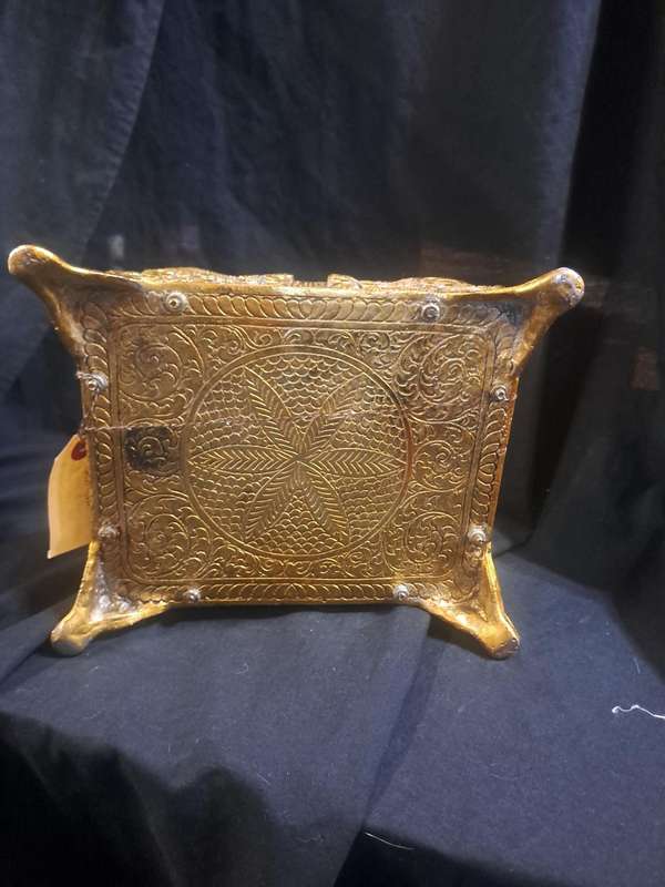 Nirmal handicraft singhasan
