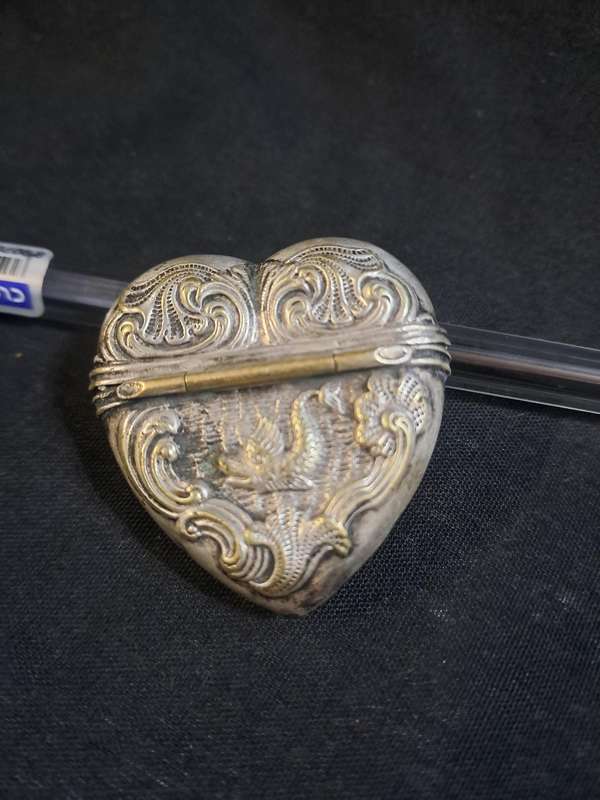 Vintage vinaigrette heart shaped box (not tested selling it as non silver)