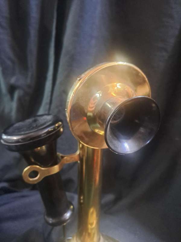 Replica candlestick phone