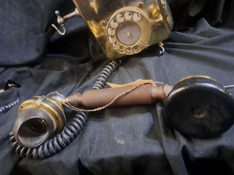 Riplica wall mounted telephone