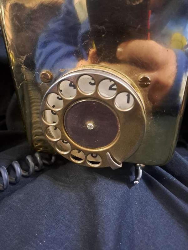 Riplica wall mounted telephone