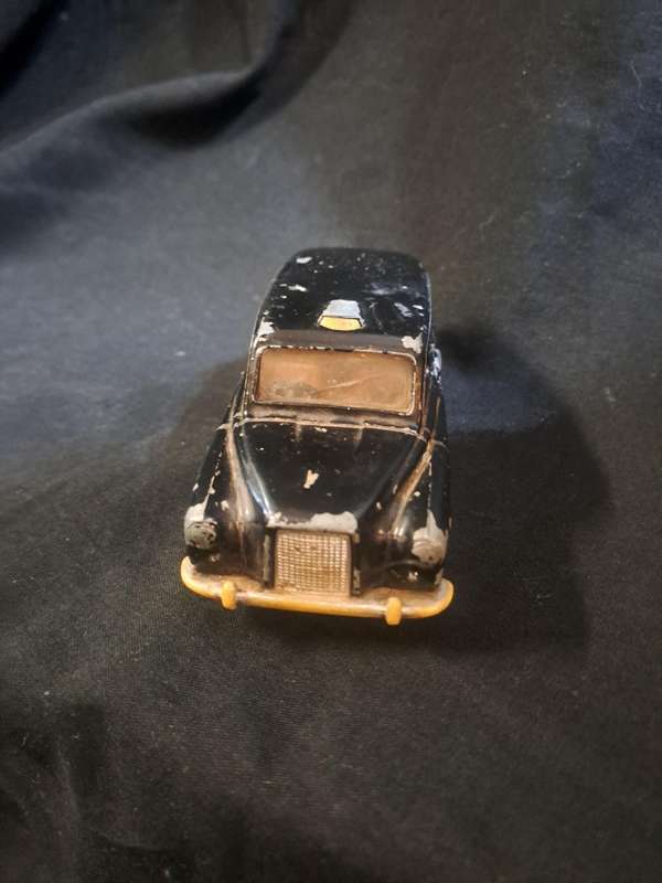 Corgi Austin London taxi