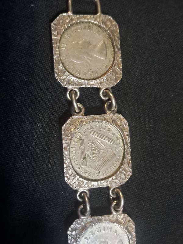 Tickey 3d coin bracelet
