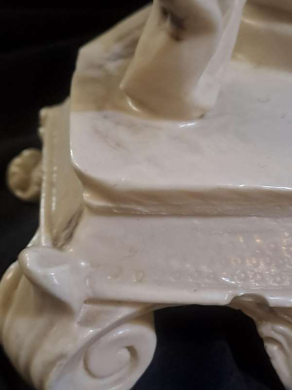 Angel lamp resin marked Le Ron (slightly chiped)
