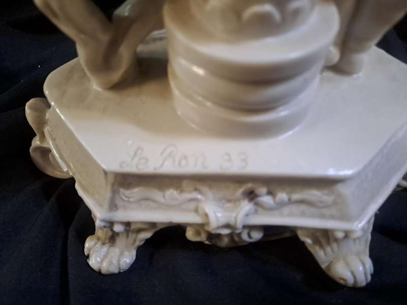 Angel lamp resin marked Le Ron (slightly chiped)