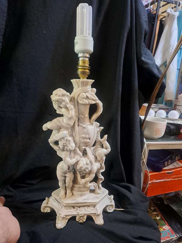Angel lamp resin marked Le Ron (slightly chiped)