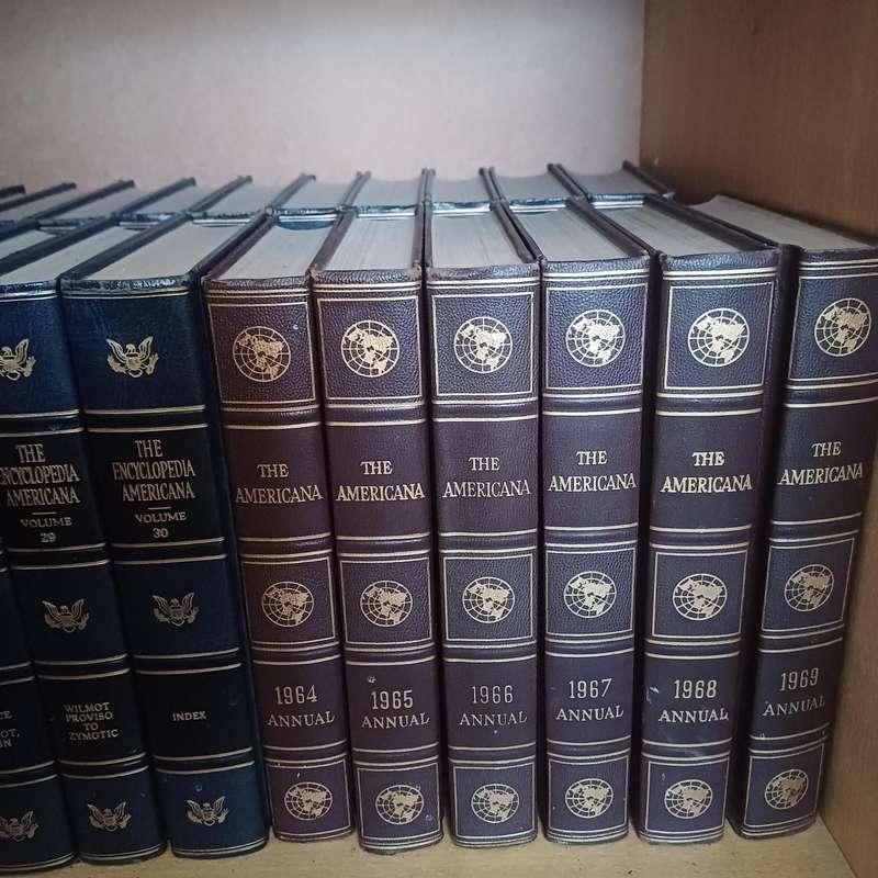 Complete set of Encyclopedia Americana 1963 edition