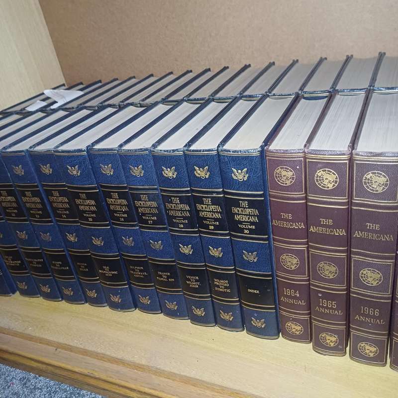 Complete set of Encyclopedia Americana 1963 edition