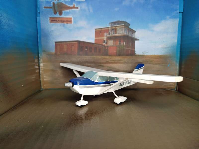 Handmade 1/48 scale, Cessna C172 Skyhawk, wooden model.