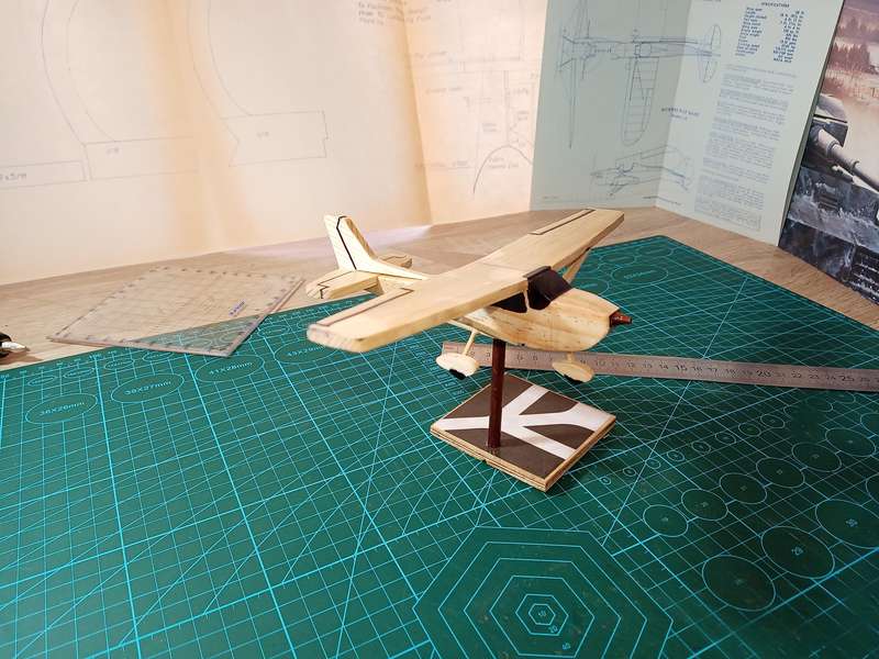 Handmade 1/48 scale, Cessna C172 Skyhawk, wooden model.