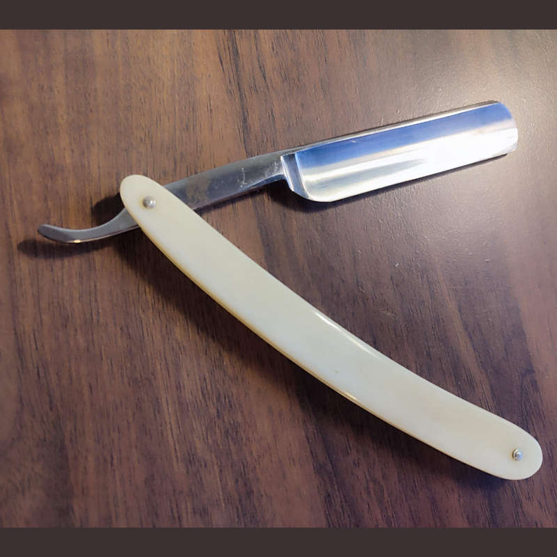 Edelweiss Solingen Straight Razor  - Immaculate Condition  R1500