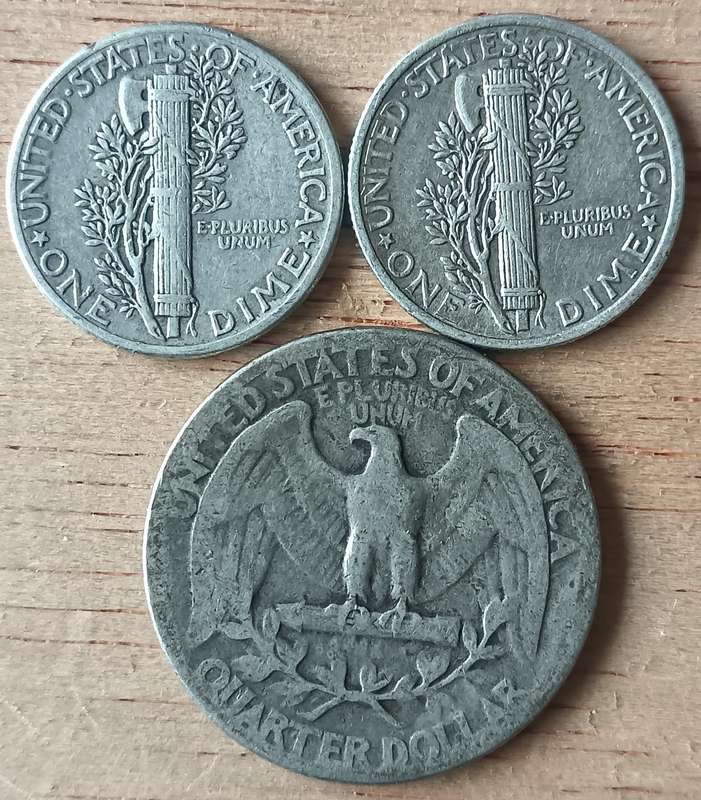 USA silver dimes 1942 and 1944 plus silver quarter 1936