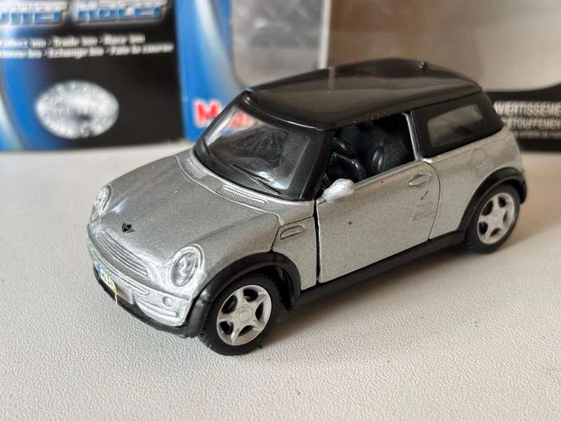 Mini Cooper "Power Racer" (Maisto)