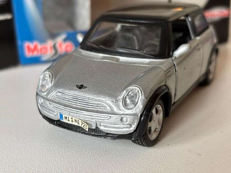 Mini Cooper "Power Racer" (Maisto)