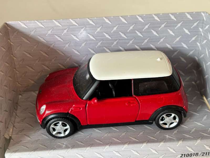 Mini Cooper "Power Racer" (Maisto)