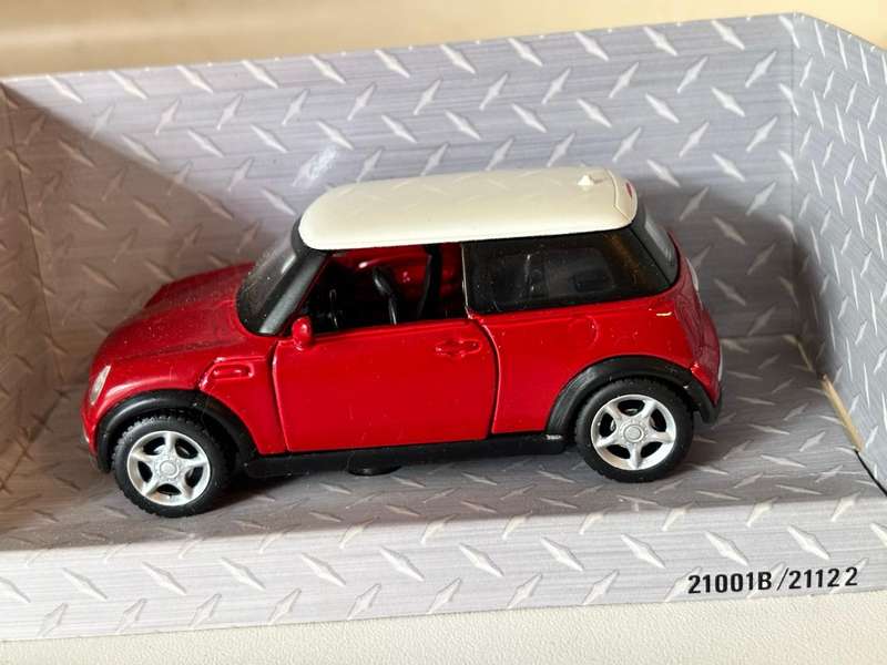Mini Cooper "Power Racer" (Maisto)